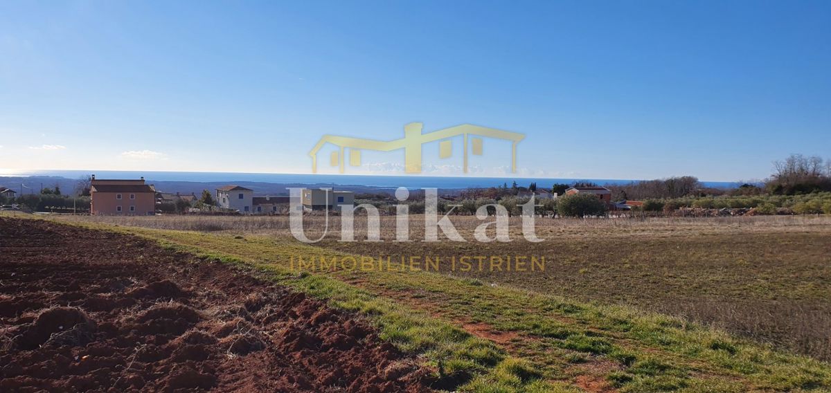 Splendido terreno edificabile con permesso per villa di lusso